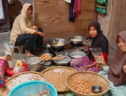Kreatifitas Warga Desa Suak, Lampung Selatan Ubah Buah Kelapa Jadi Produk Cemilan Keripik
