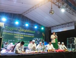 Brenggolo Bersholawat : K.H. Tamam Syaifuddin : Bangsa Indonesia Butuh Dukungan Moral dan Spiritual